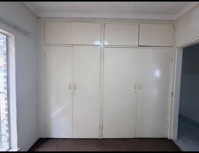 4 BEDROOM FREESTANDING FOR SALE IN SUNAIR PARK